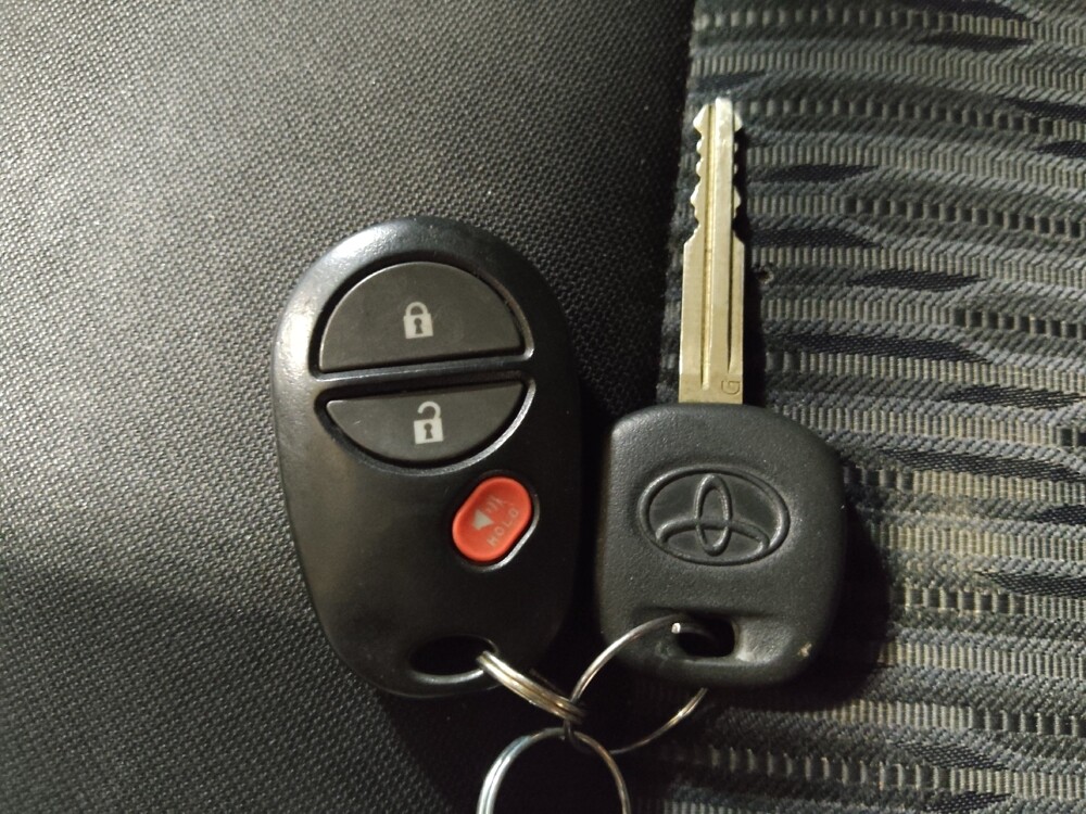 2016 Toyota Tundra in Plano, TX 75074 - 18090061 32