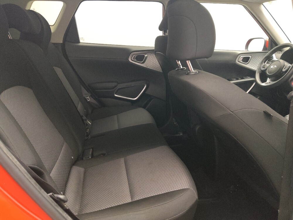 2020 Kia Soul in Plano, TX 75074 - 18090064 19