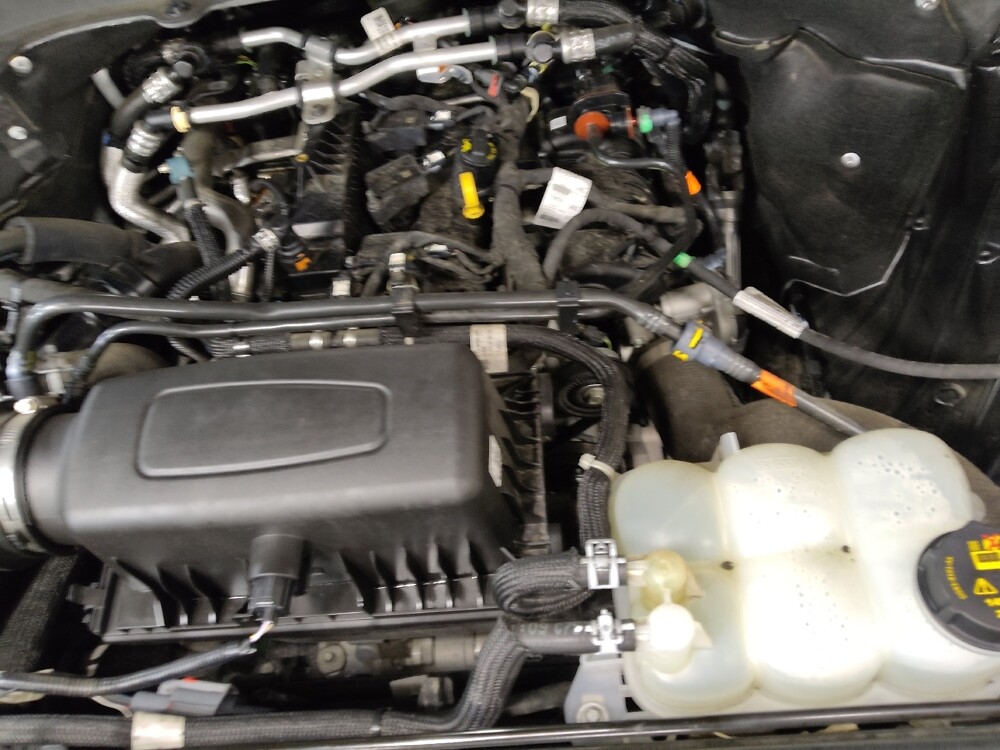 2021 Ford Explorer in Fort Worth, TX 76116 - 18090068 30