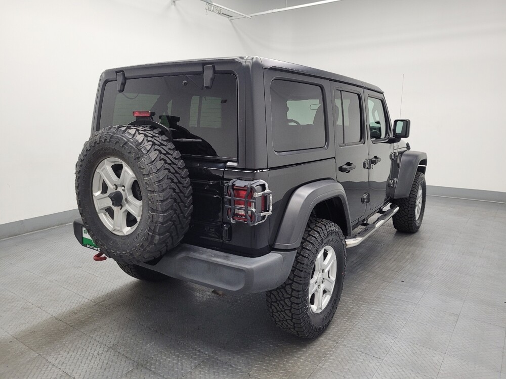2018 Jeep Wrangler in Las Vegas, NV 89102 - 18090071 9