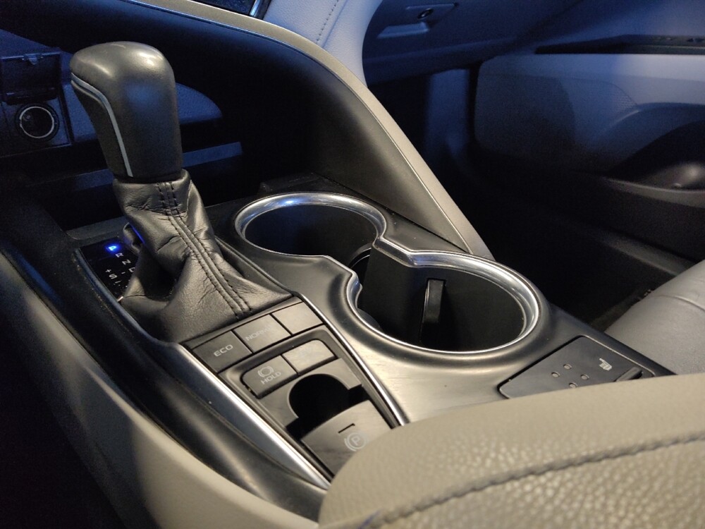 2019 Toyota Camry in Phoenix, AZ 85015 - 18090078 26