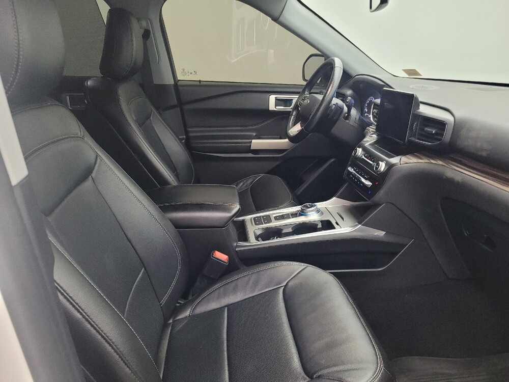 2020 Ford Explorer in Tallahassee, FL 32304 - 18090080 21