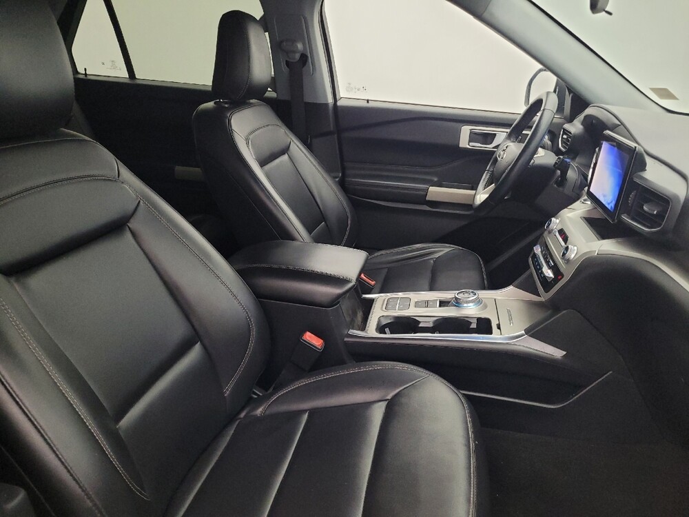 2022 Ford Explorer in Tallahassee, FL 32304 - 18090082 21