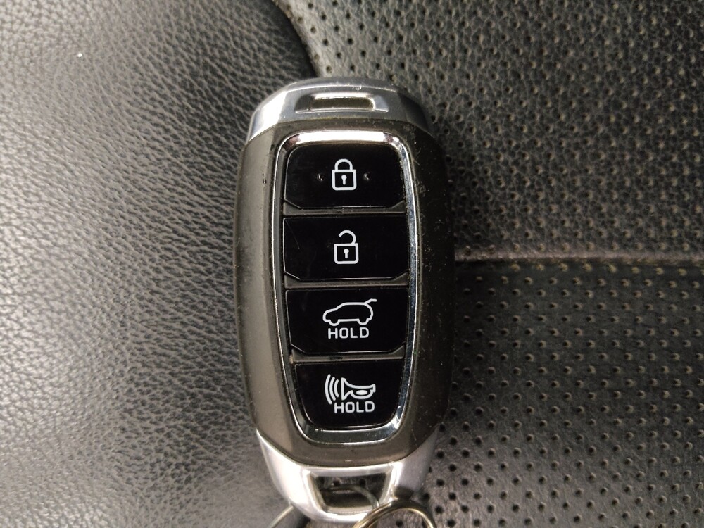 2019 Hyundai Santa Fe in Tampa, FL 33612 - 18090094 32