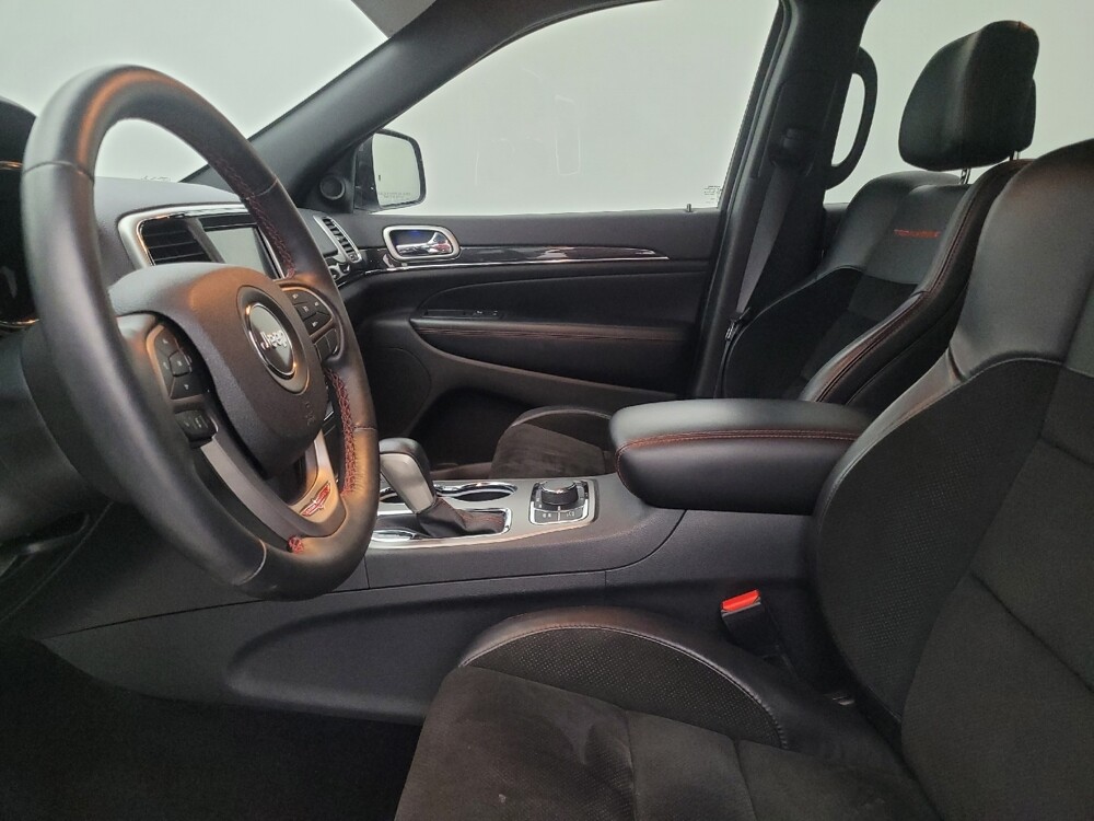 2017 Jeep Grand Cherokee in Fort Myers, FL 33907 - 18090095 17