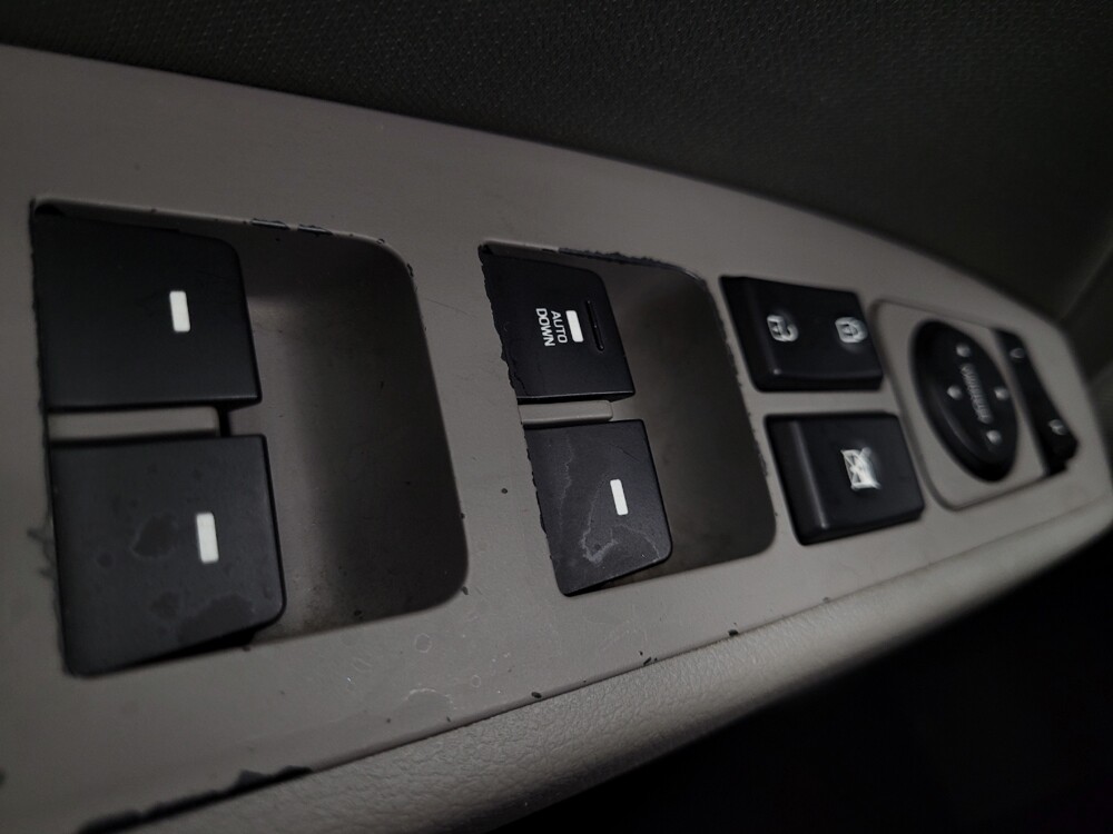 2018 Hyundai Elantra in Las Vegas, NV 89104 - 18090102 27