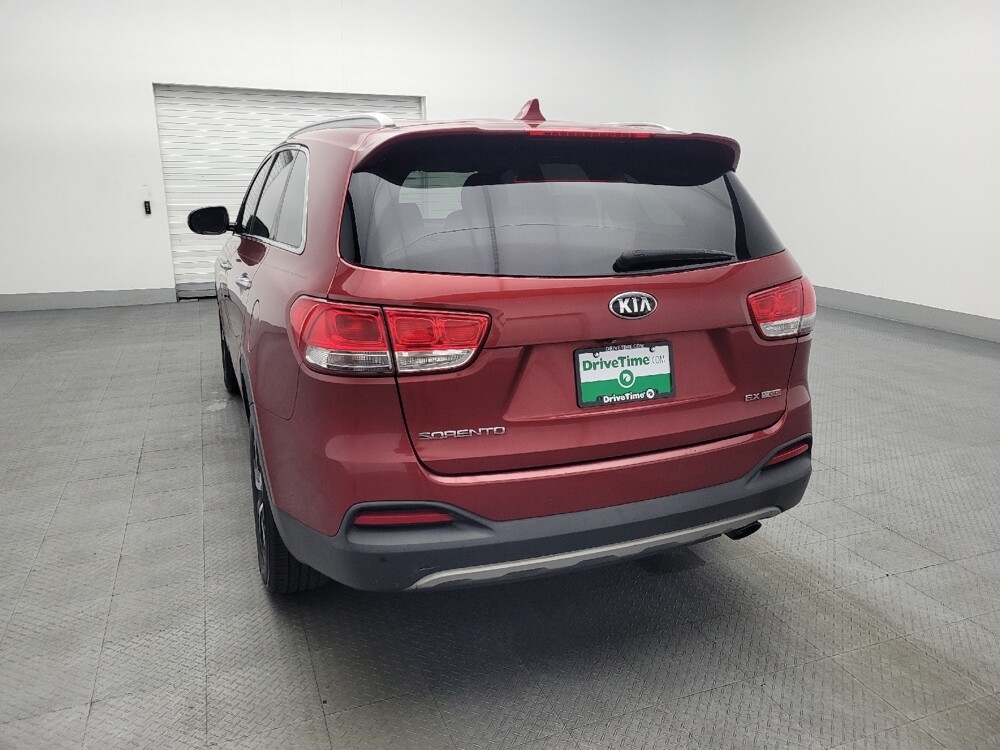 2018 Kia Sorento in Gainesville, FL 32609 - 18090106 6