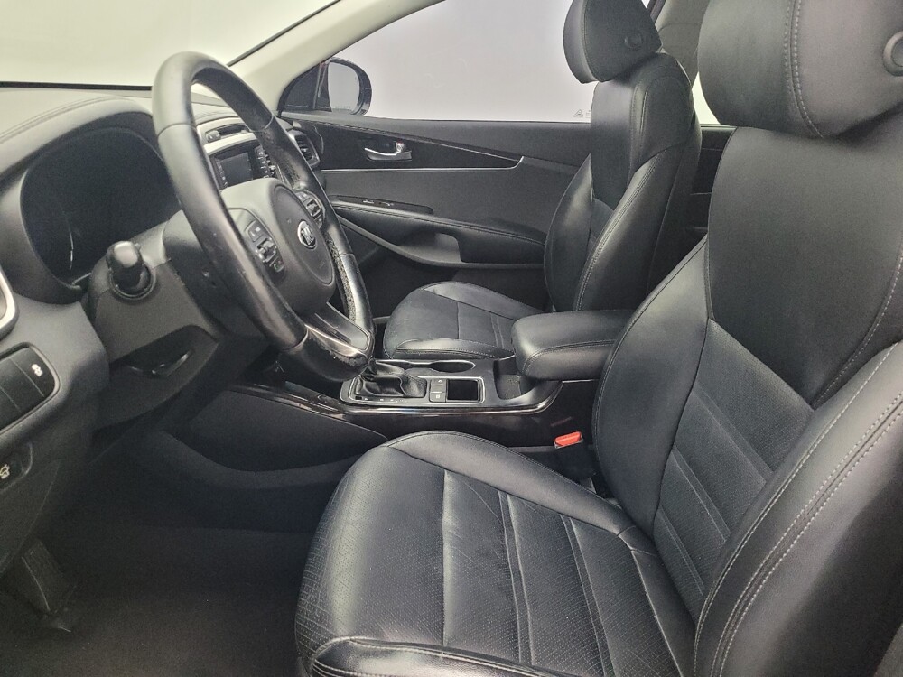 2018 Kia Sorento in Gainesville, FL 32609 - 18090106 17