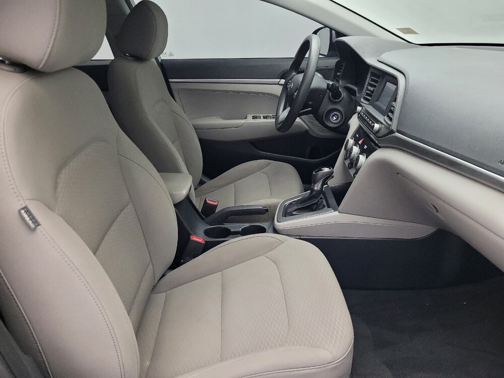 2019 Hyundai Elantra in Jacksonville, FL 32210 - 18090109 21