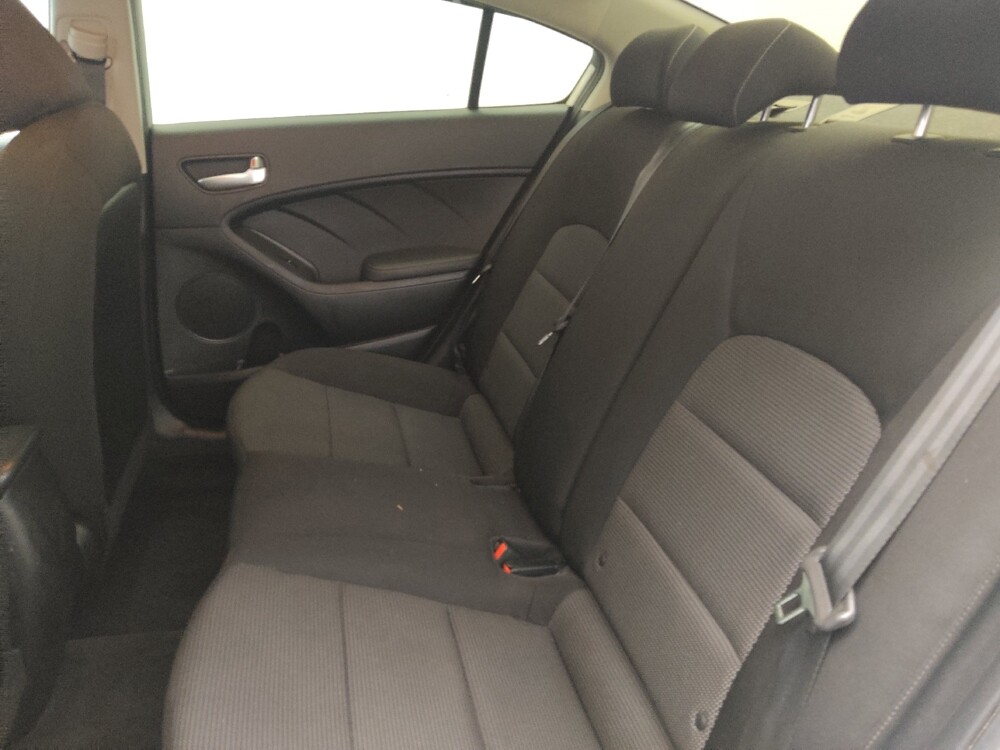 2018 Kia Forte in Jacksonville, FL 32225 - 18090112 18