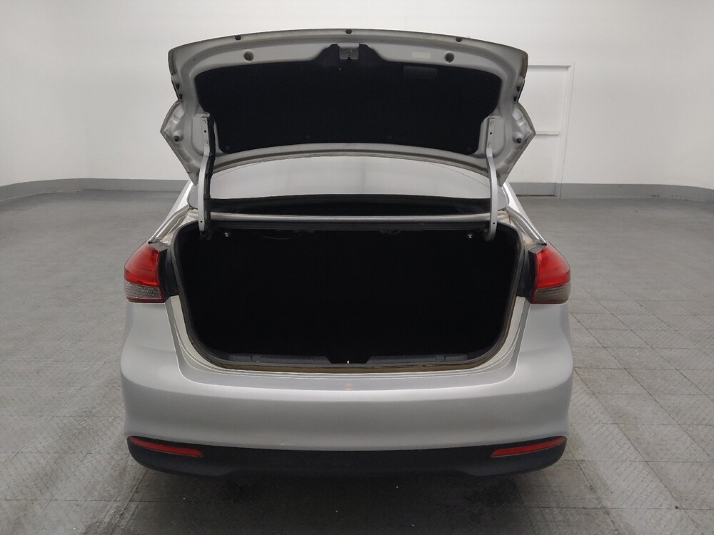 2018 Kia Forte in Jacksonville, FL 32225 - 18090112 29