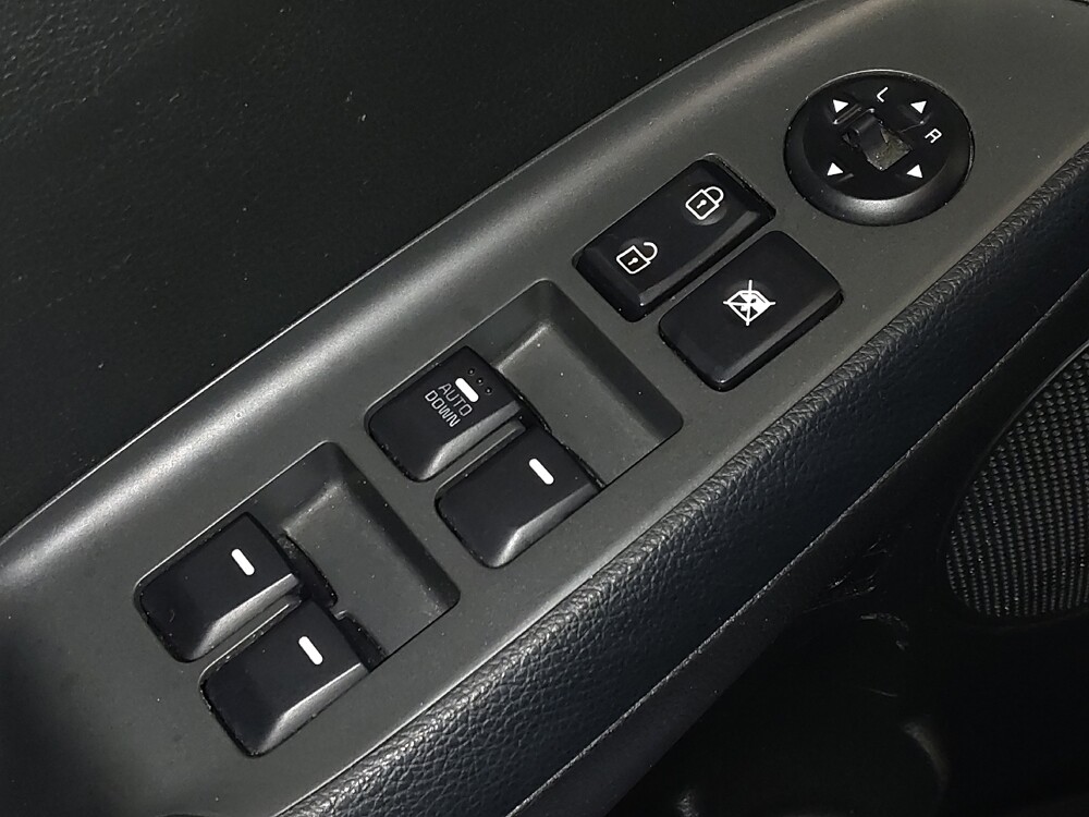 2018 Kia Forte in Jacksonville, FL 32225 - 18090112 27