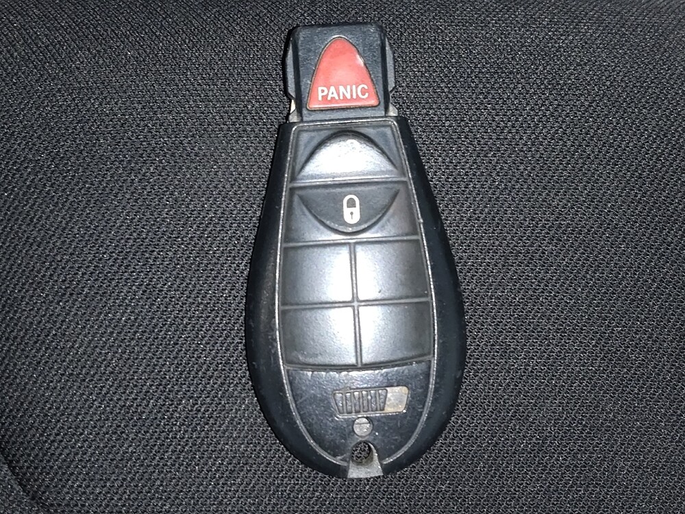 2019 Jeep Cherokee in Jacksonville, FL 32210 - 18090113 32