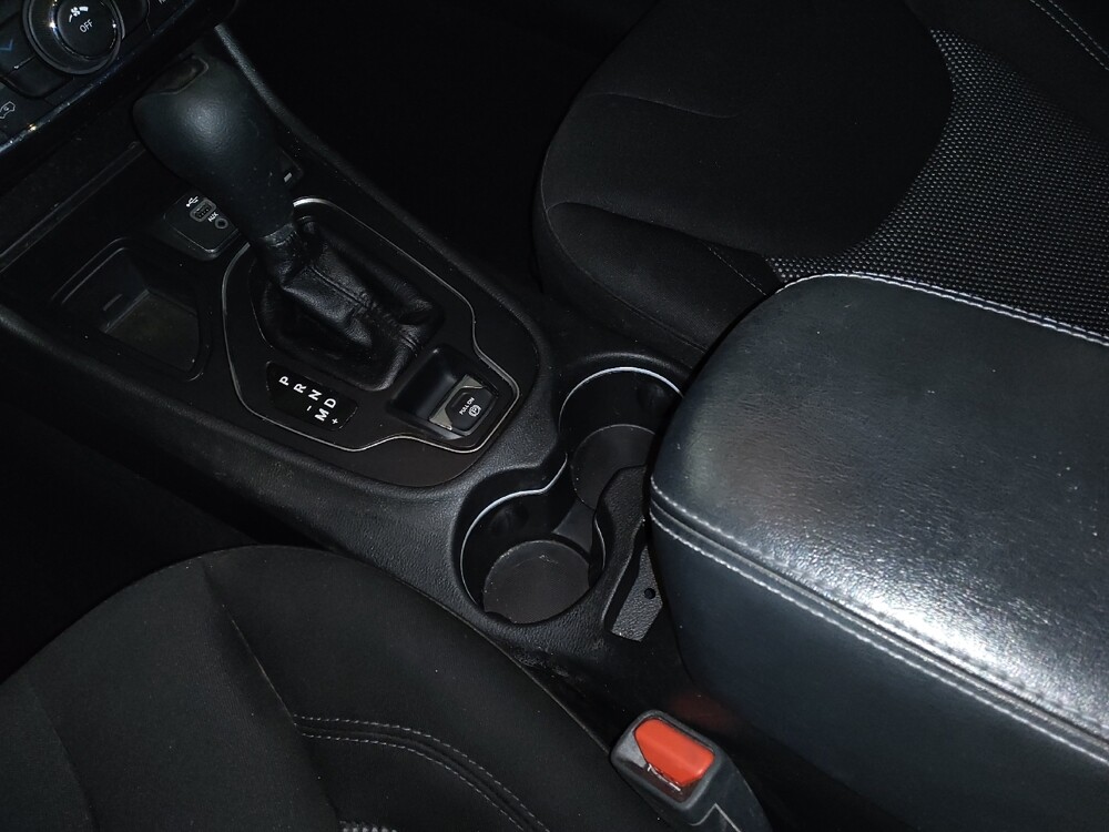 2019 Jeep Cherokee in Jacksonville, FL 32210 - 18090113 26