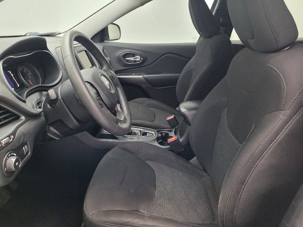 2019 Jeep Cherokee in Jacksonville, FL 32210 - 18090113 17