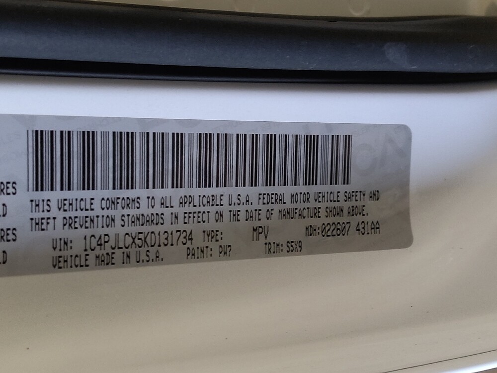 2019 Jeep Cherokee in Jacksonville, FL 32210 - 18090113 33