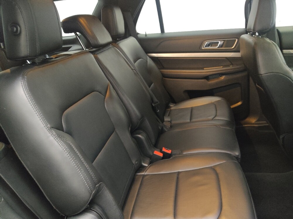 2018 Ford Explorer in Ocala, FL 34471 - 18090116 19