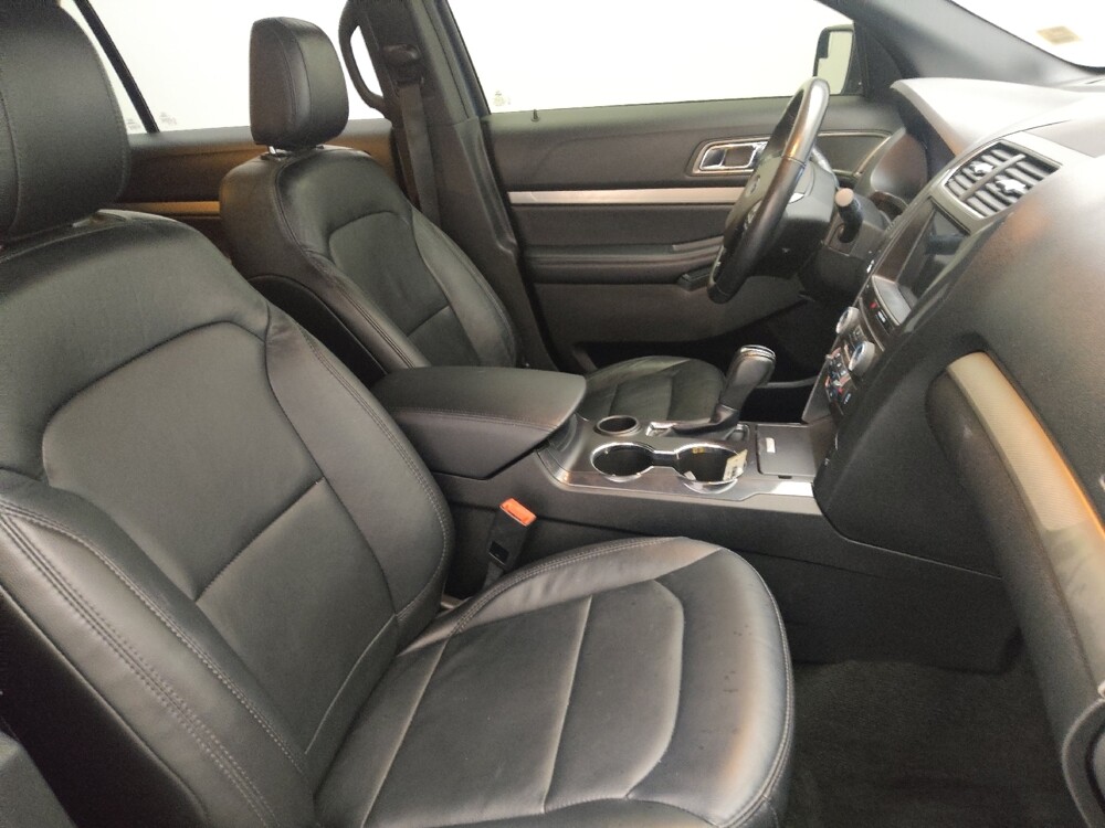 2018 Ford Explorer in Ocala, FL 34471 - 18090116 21