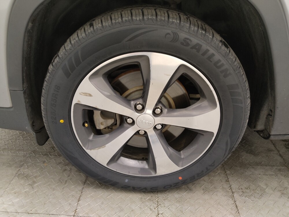 2019 Jeep Cherokee in Salem, VA 24153 - 18090121 31