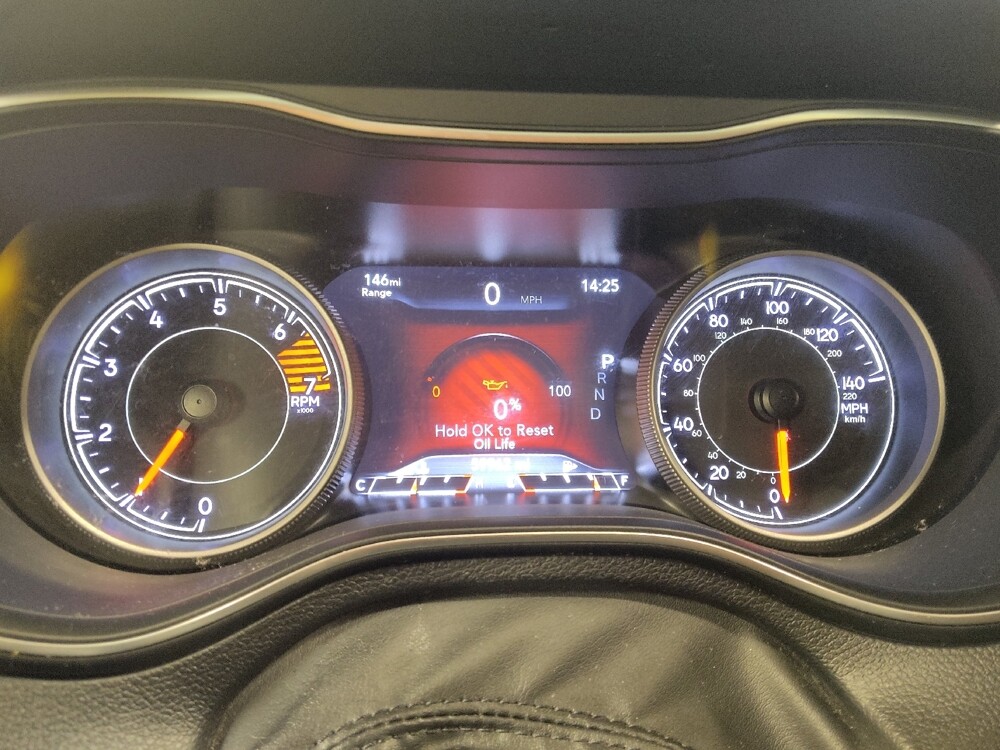 2019 Jeep Cherokee in Salem, VA 24153 - 18090121 23