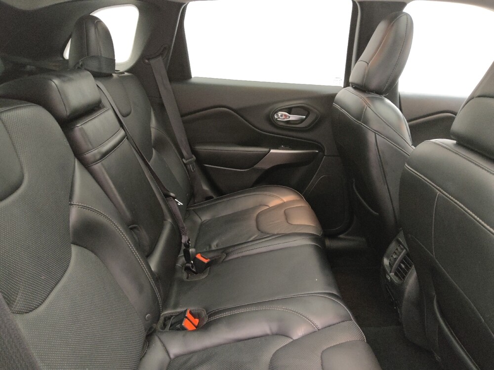 2019 Jeep Cherokee in Salem, VA 24153 - 18090121 19