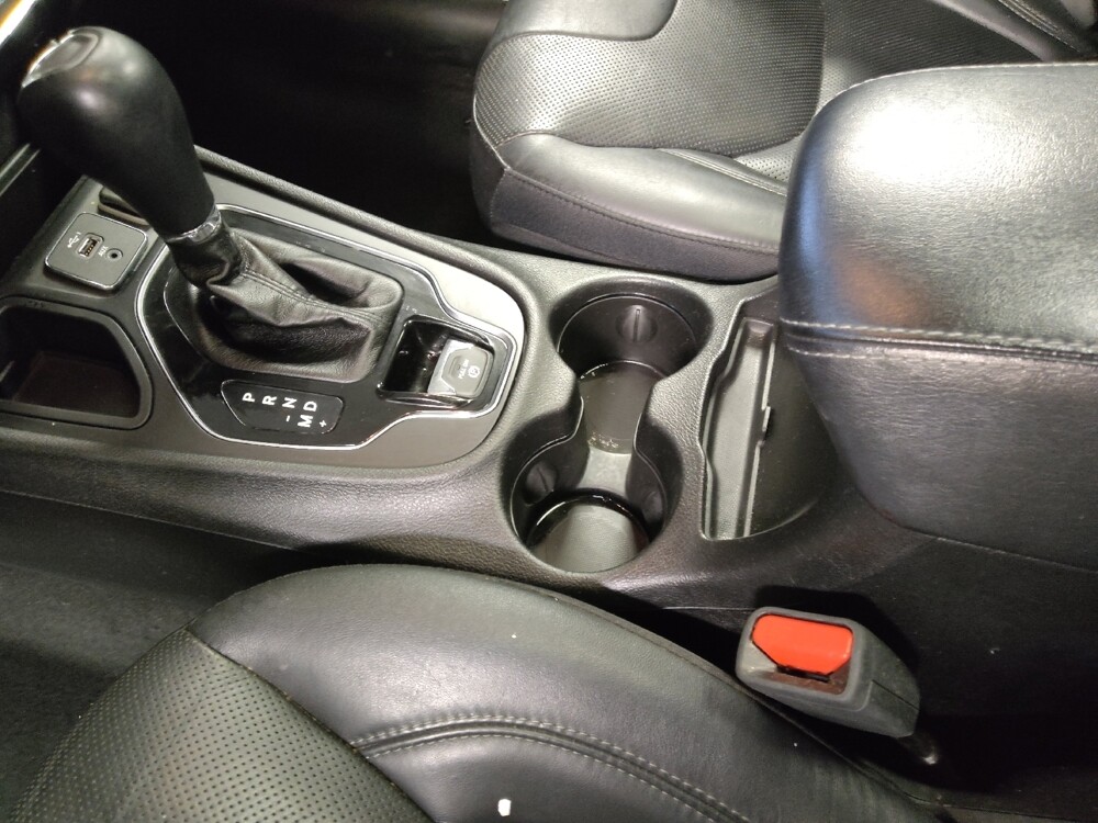 2019 Jeep Cherokee in Salem, VA 24153 - 18090121 26