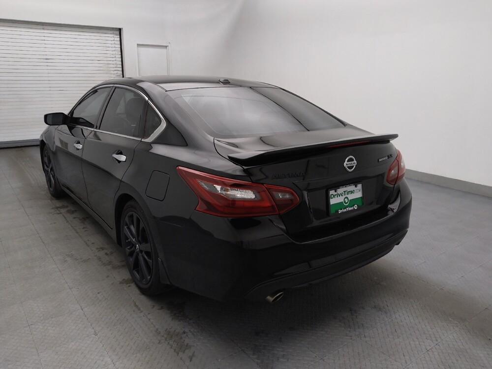 2018 Nissan Altima in Charleston, SC 29414 - 18090126 5