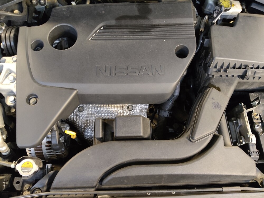 2018 Nissan Altima in Charleston, SC 29414 - 18090126 30