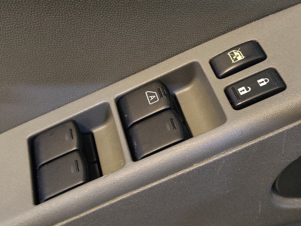 2018 Nissan Frontier in Raleigh, NC 27604 - 18090130 27