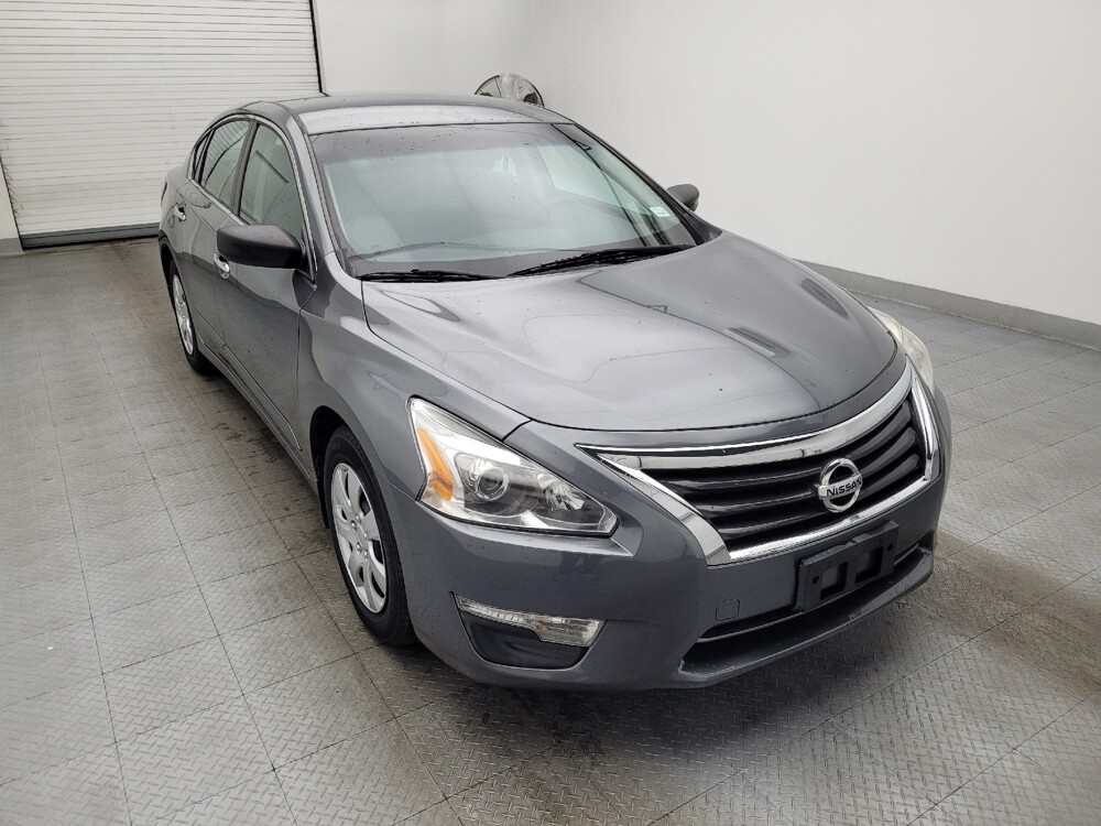 2015 Nissan Altima in Charleston, SC 29414 - 18090132 13