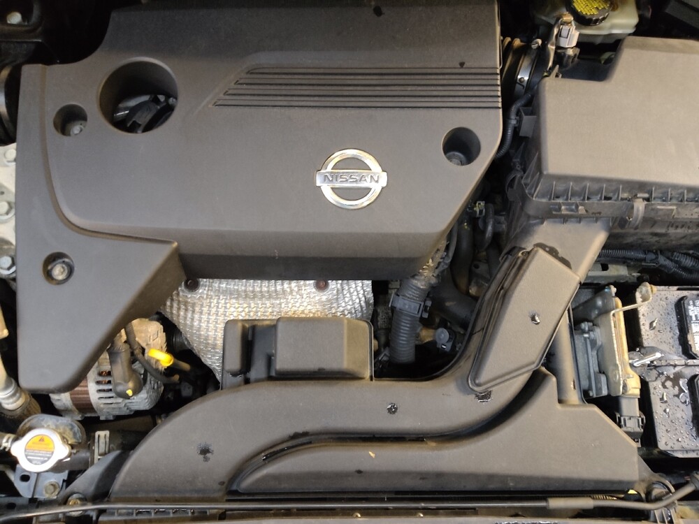 2015 Nissan Altima in Charleston, SC 29414 - 18090132 30