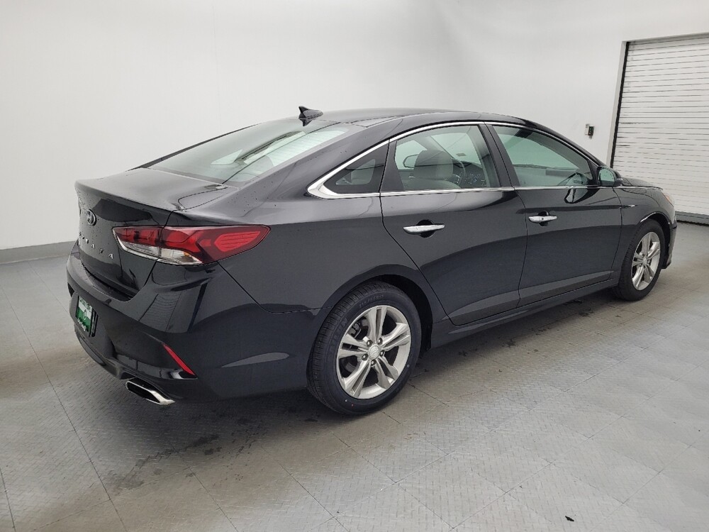 2018 Hyundai Sonata in Greensboro, NC 27407 - 18090133 10