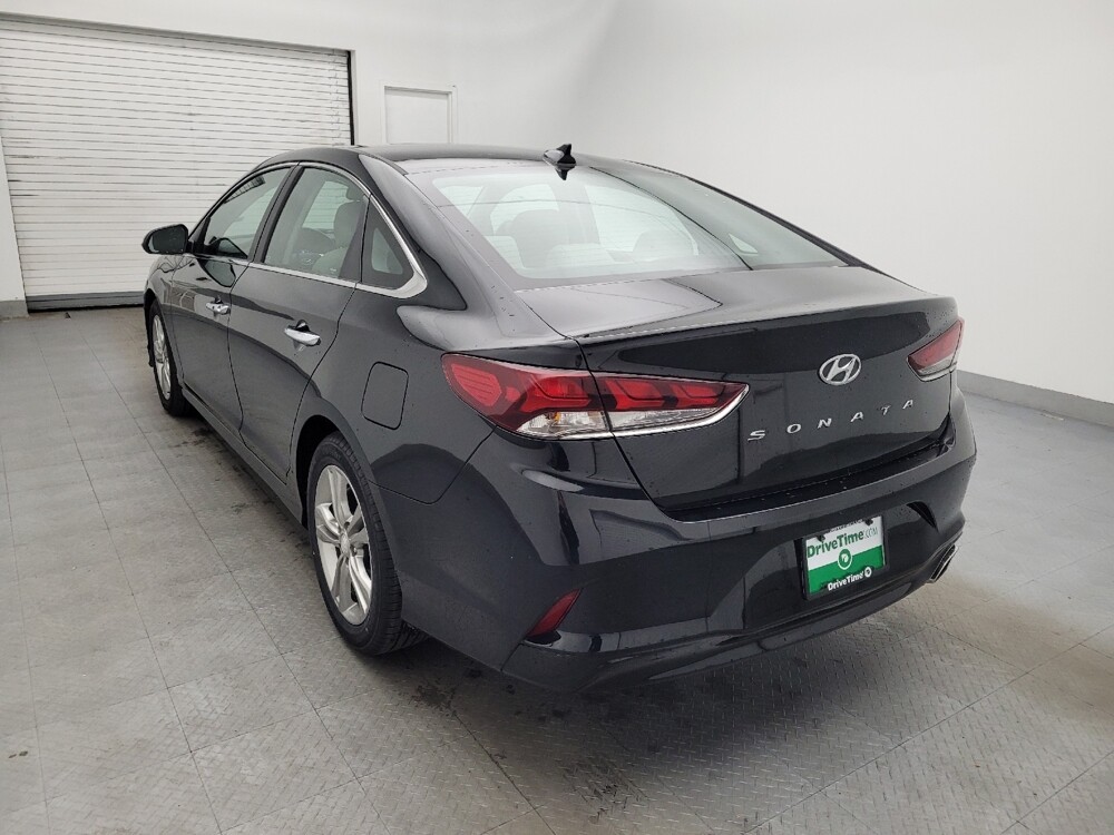 2018 Hyundai Sonata in Greensboro, NC 27407 - 18090133 5