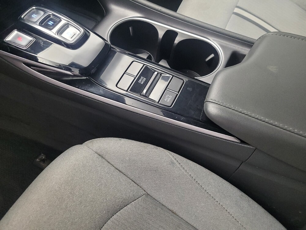 2022 Hyundai Sonata in Memphis, TN 38115 - 18090138 26