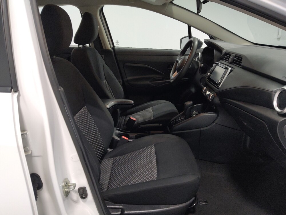 2021 Nissan Versa in Columbus, OH 43228 - 18090148 21