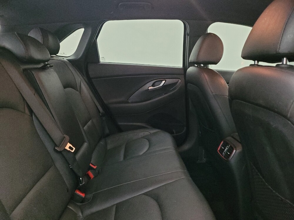 2018 Hyundai Elantra in Louisville, KY 40258 - 18090149 19