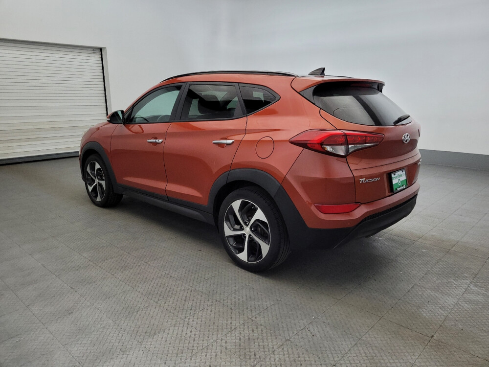 2016 Hyundai Tucson in Columbia, SC 29210 - 18090152 5
