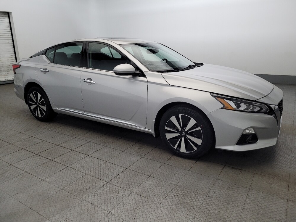 2020 Nissan Altima in Pittsburgh, PA 15236 - 18090153 11