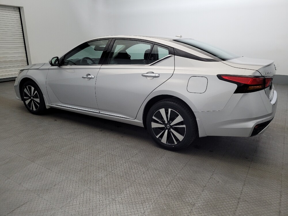 2020 Nissan Altima in Pittsburgh, PA 15236 - 18090153 3