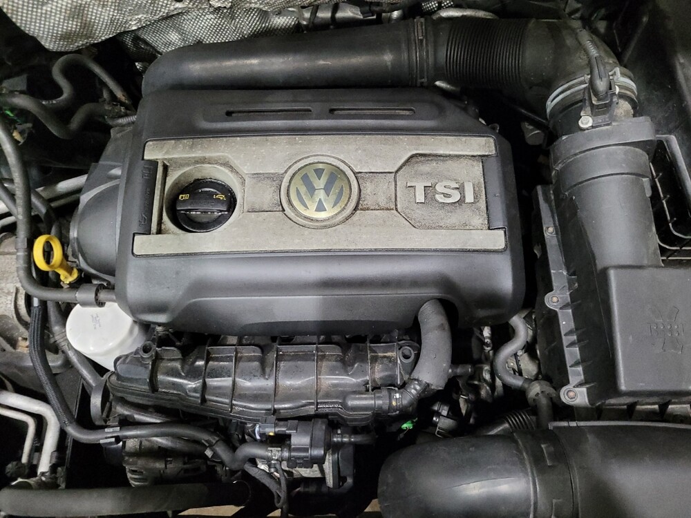 2014 Volkswagen Tiguan in Pittsburgh, PA 15237 - 18090154 30