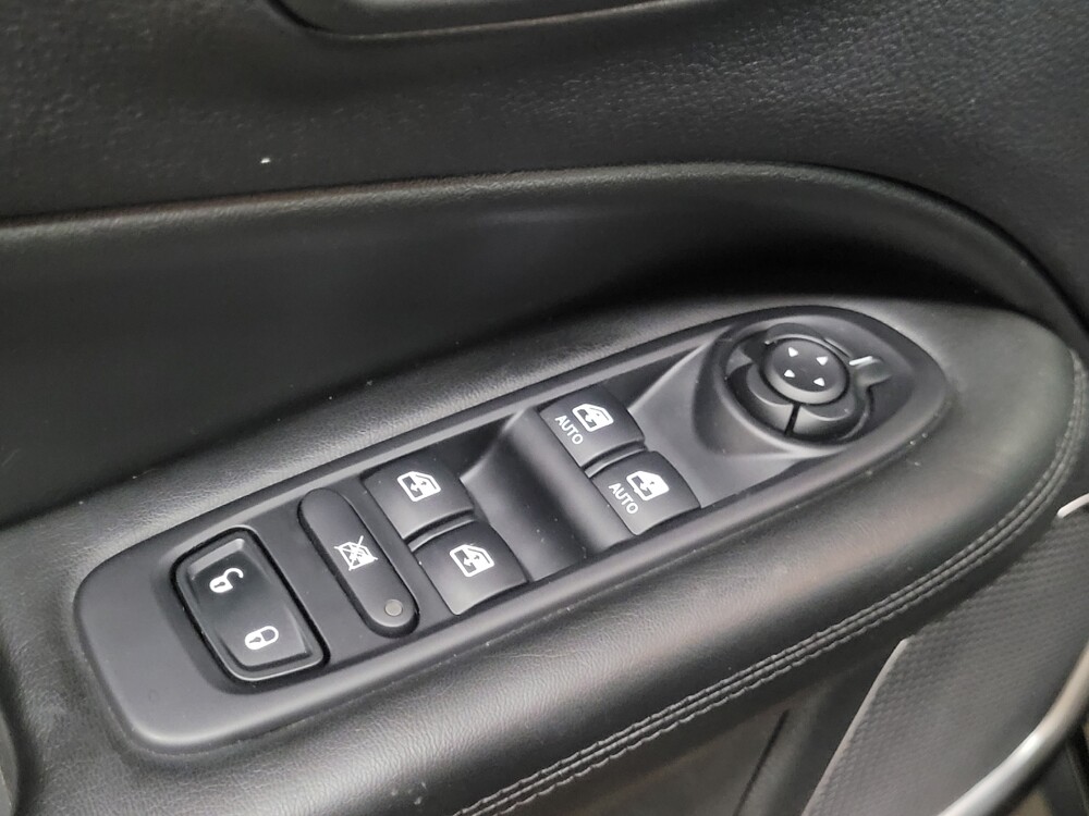 2019 Jeep Compass in Pittsburgh, PA 15237 - 18090157 27