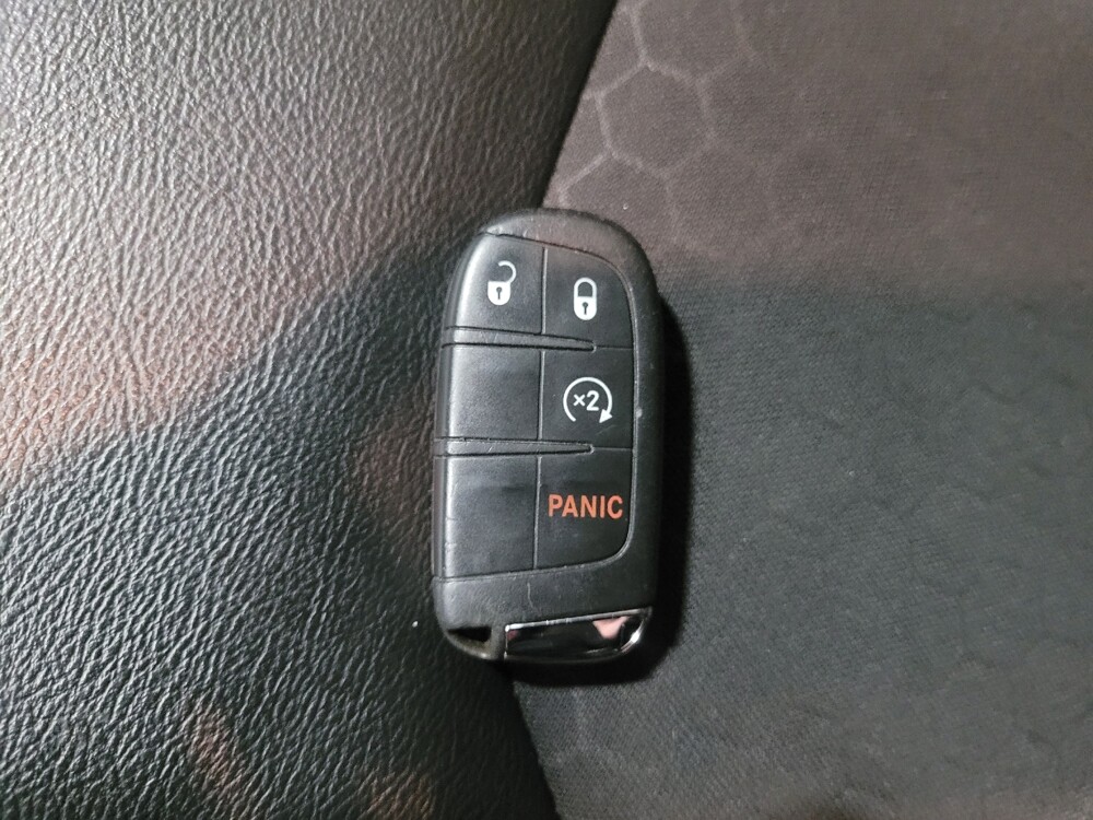 2019 Jeep Compass in Pittsburgh, PA 15237 - 18090157 32