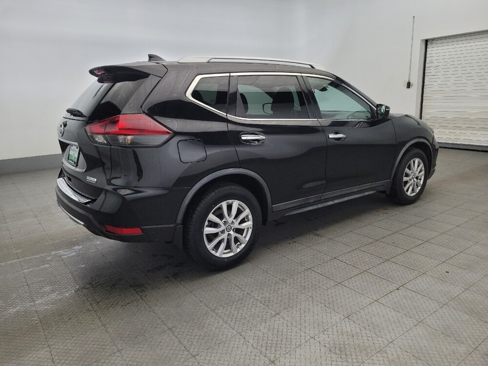 2019 Nissan Rogue in Pittsburgh, PA 15237 - 18090161 10