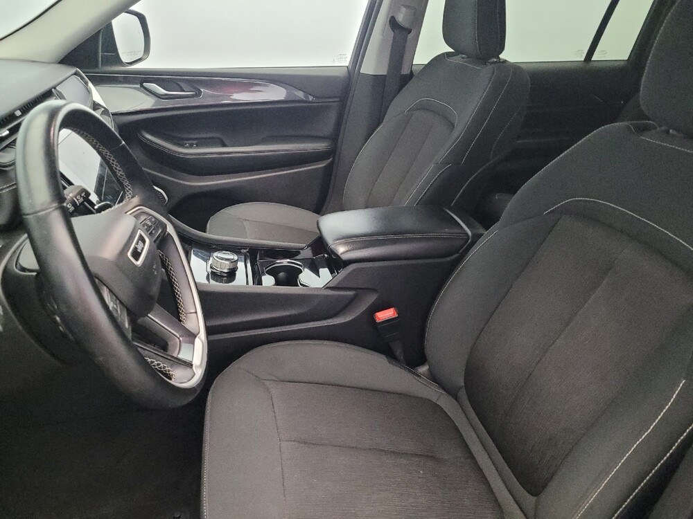 2022 Jeep Grand Cherokee L in Plymouth Meeting, PA 19462 - 18090164 17