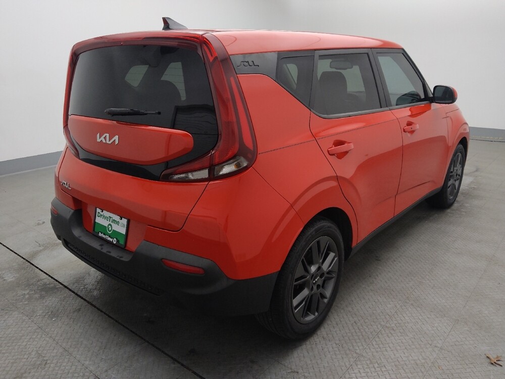 2022 Kia Soul in Topeka, KS 66611 - 18090169 9