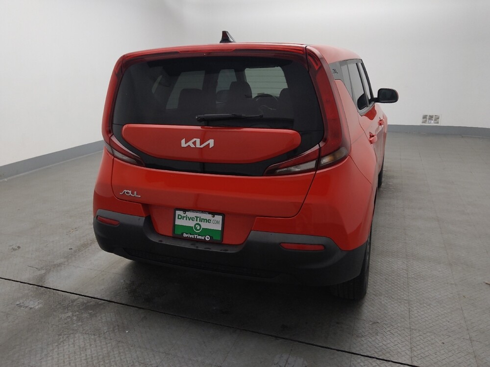 2022 Kia Soul in Topeka, KS 66611 - 18090169 7