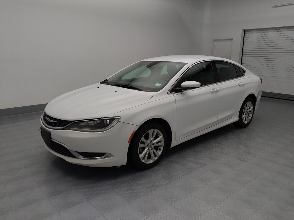 2015 Chrysler 200 in Wichita, KS 67207 - 18090170 2