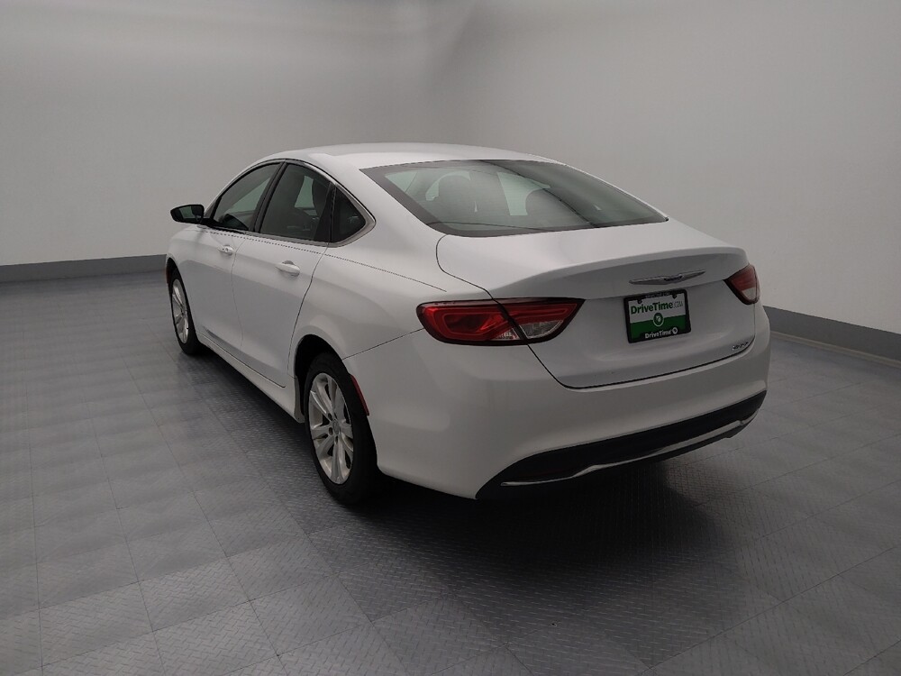 2015 Chrysler 200 in Wichita, KS 67207 - 18090170 5