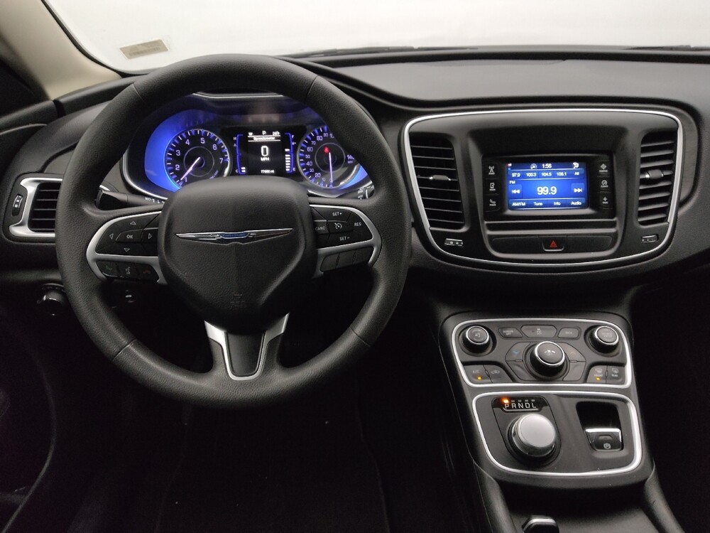 2015 Chrysler 200 in Wichita, KS 67207 - 18090170 22