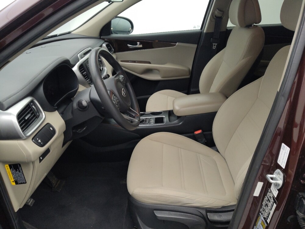 2016 Kia Sorento in Topeka, KS 66611 - 18090171 17